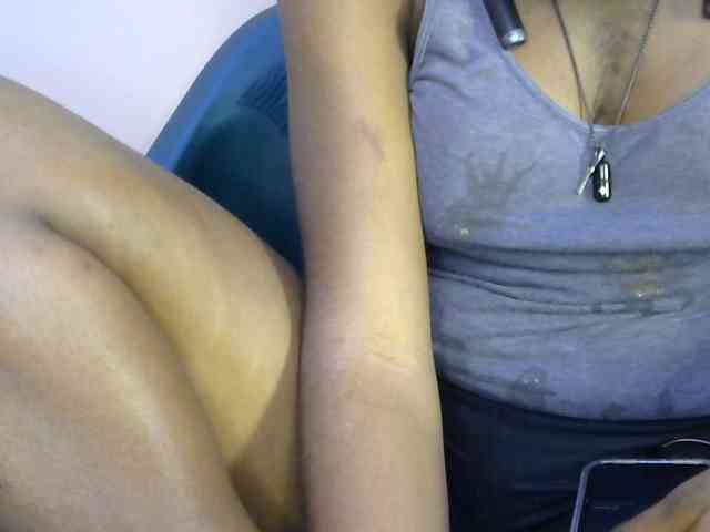 SinfulBitch01 webcam