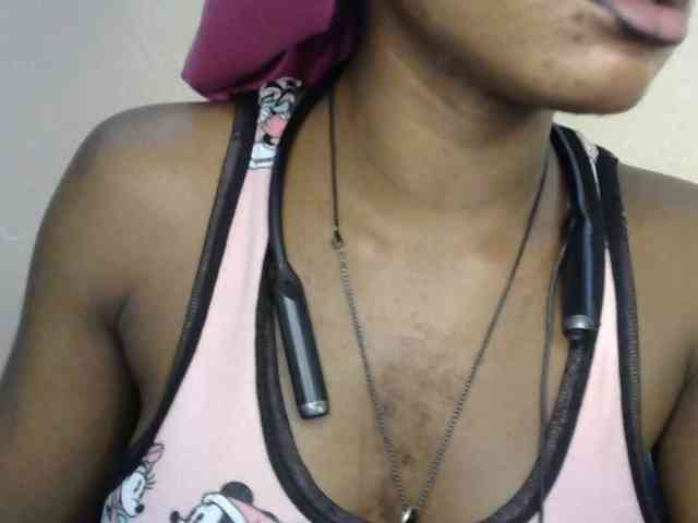 SinfulBitch01 webcam