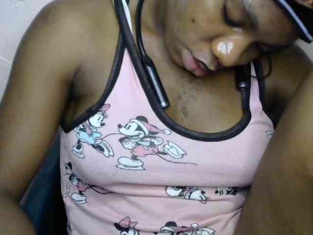 SinfulBitch01 webcam