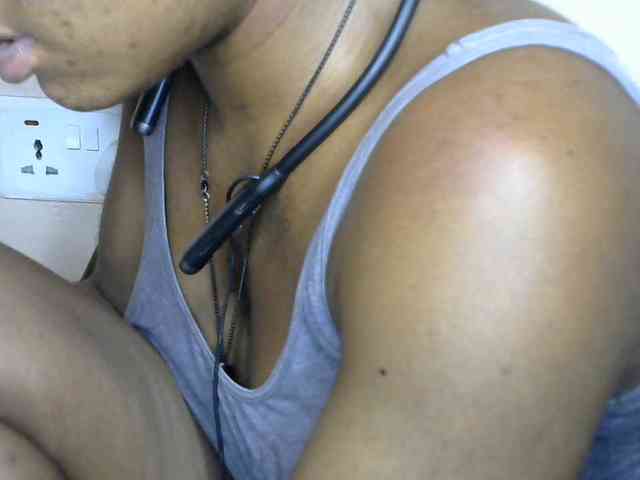 SinfulBitch01 webcam