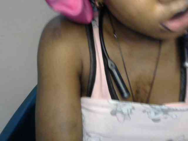 SinfulBitch01 webcam