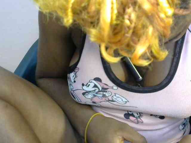 SinfulBitch01 webcam
