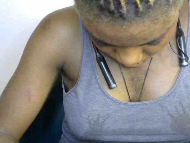 SinfulBitch01 webcam