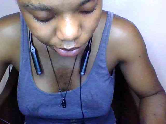 SinfulBitch01 webcam