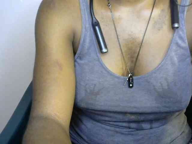 SinfulBitch01 webcam