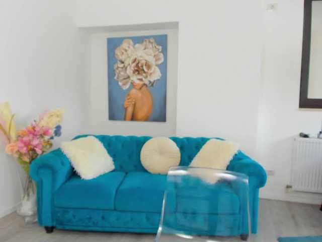 NicolleLexxy live cam on BongaCams