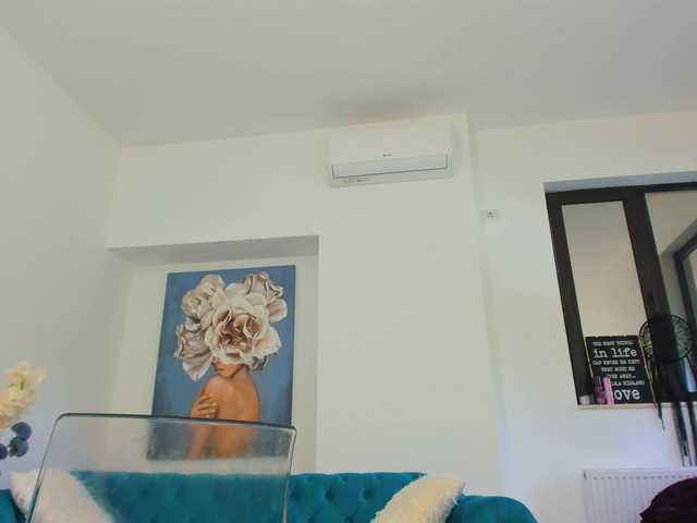 NicolleLexxy live cam on BongaCams