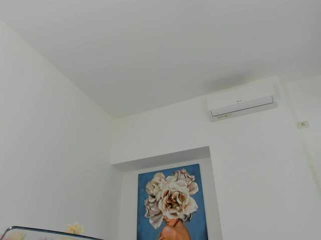 NicolleLexxy live cam on BongaCams