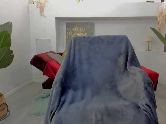 NicolleLexxy