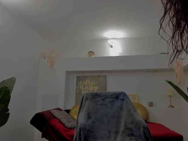 NicolleLexxy