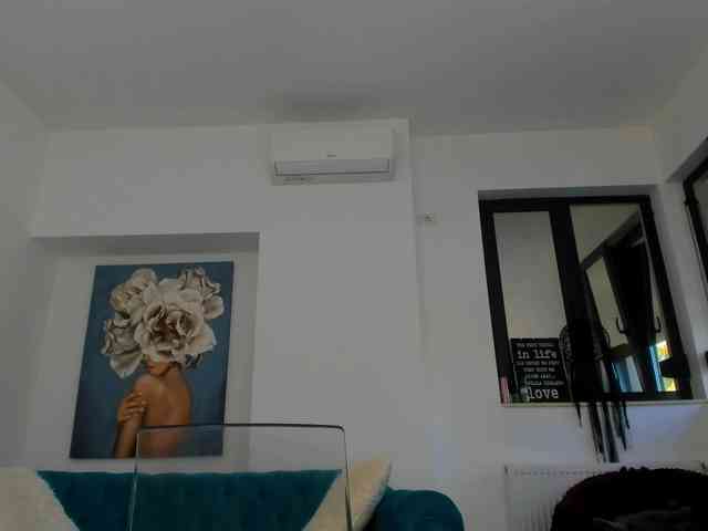 NicolleLexxy webcam