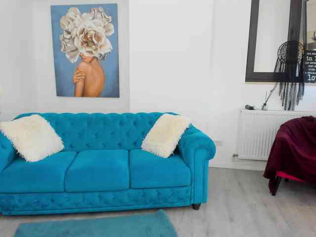 NicolleLexxy webcam