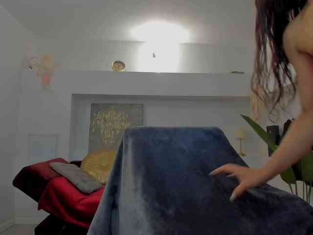 NicolleLexxy