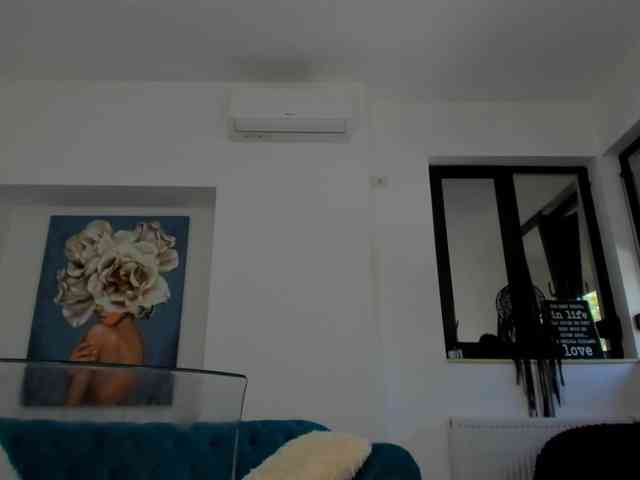NicolleLexxy webcam