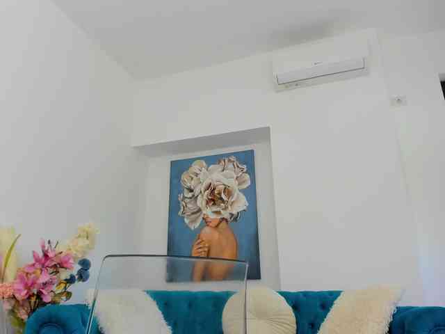 NicolleLexxy webcam