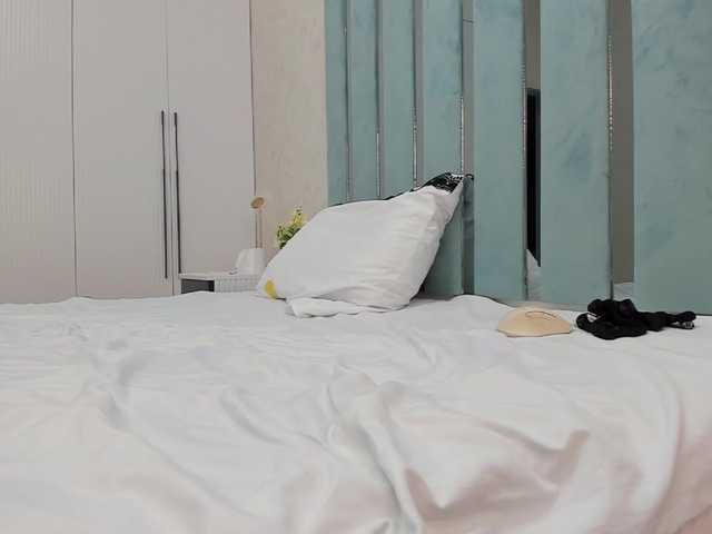 Vinelala live webcam show