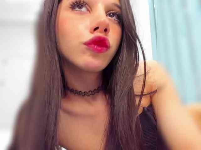 Vinelala Sex Cam Show