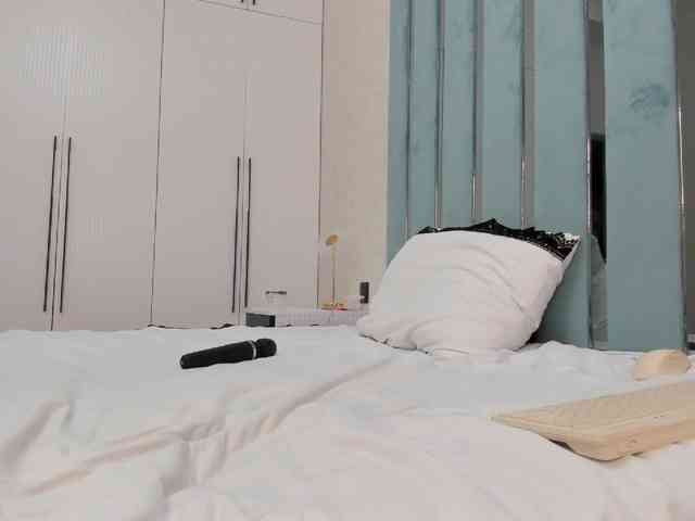 Vinelala Live Webcam on BongaCams