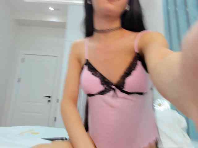 Vinelala Live Webcam on BongaCams