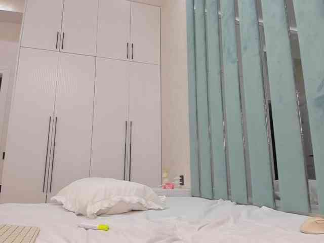Vinelala Sex Cam Show