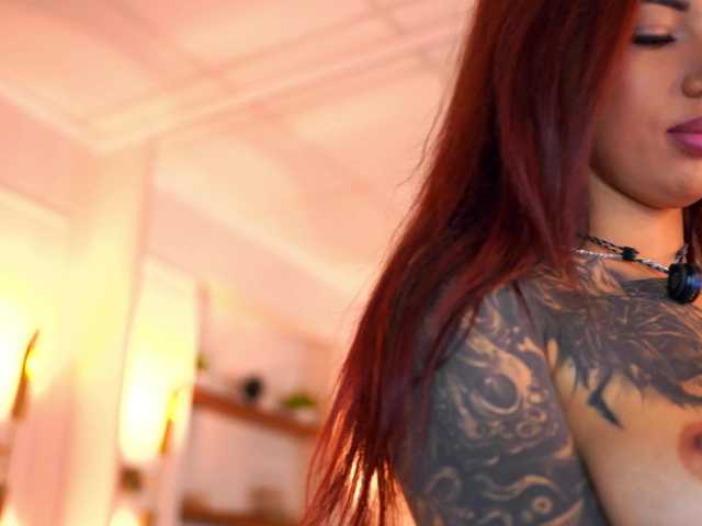 RosaInk live cam on BongaCams