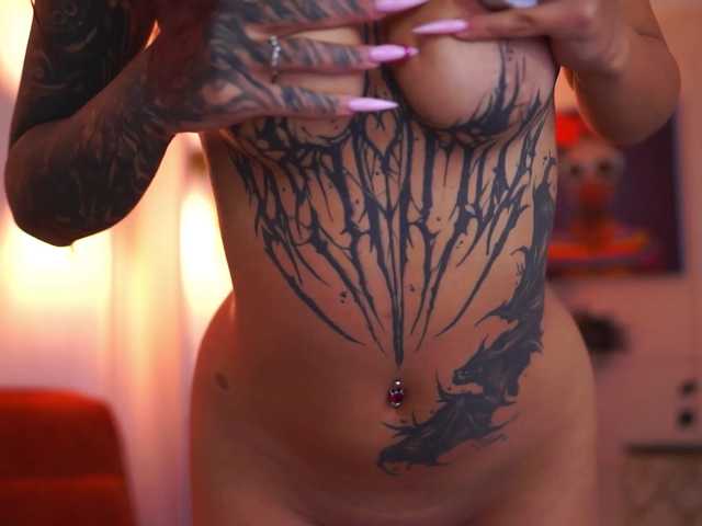 RosaInk live cam on BongaCams