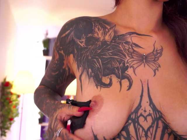 RosaInk live webcam show
