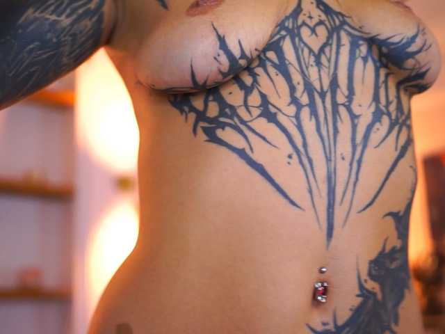 RosaInk live cam on BongaCams