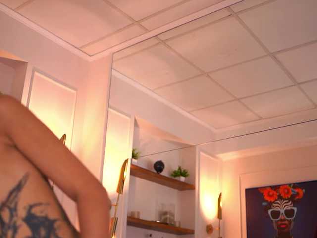 RosaInk live cam on BongaCams