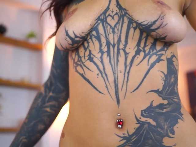 RosaInk live cam on BongaCams