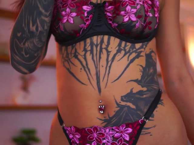RosaInk live cam on BongaCams