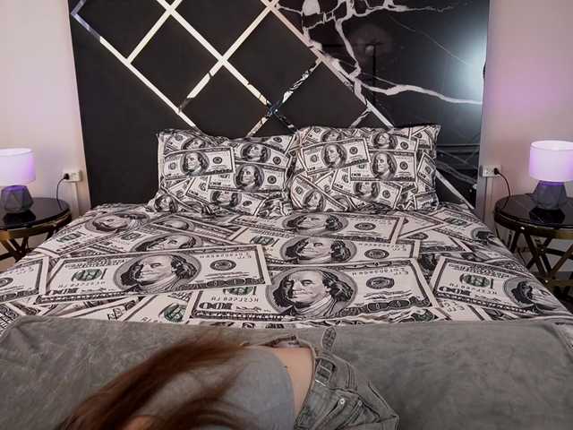 NicoleInfinity live cam on BongaCams