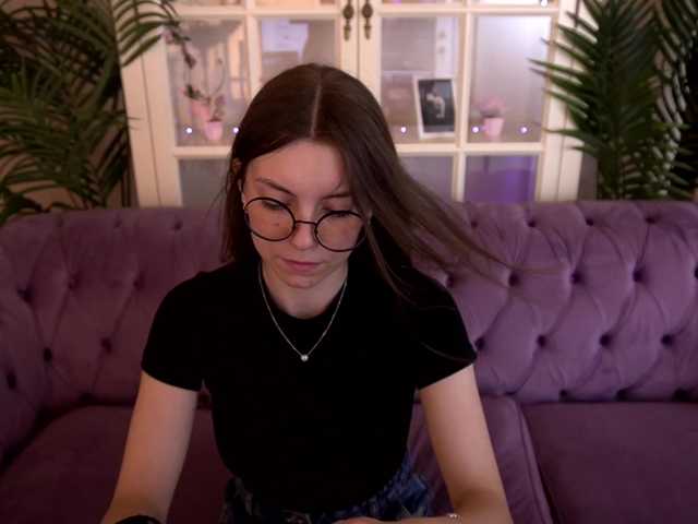 nicoleinfinity online
