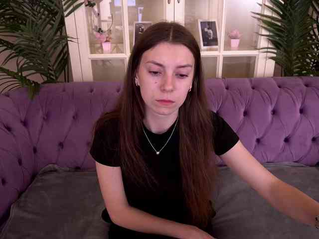 NicoleInfinity webcam