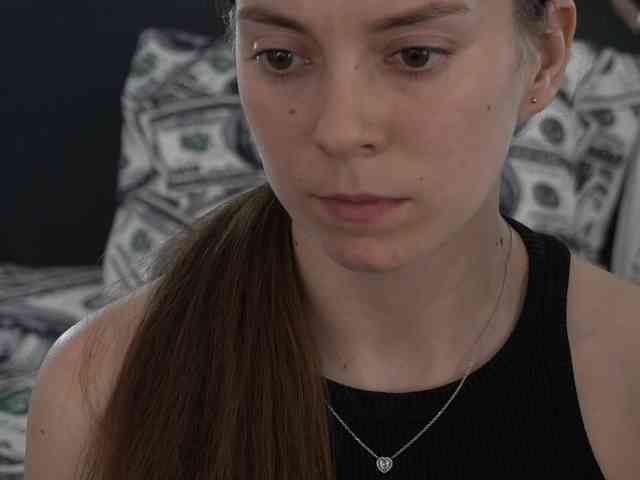 NicoleInfinity webcam