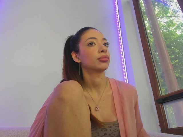 Layla-Noor live cam