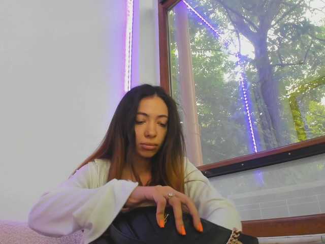 Layla-Noor live cam on BongaCams