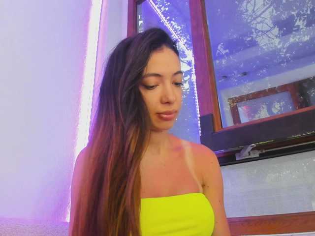 Layla-Noor live cam on BongaCams