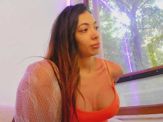 Layla-Noor live cam on BongaCams