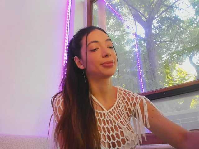 Layla-Noor live cam on BongaCams
