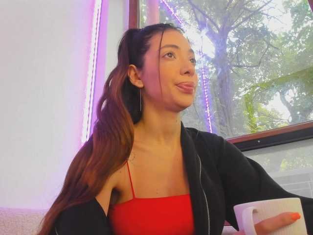 Layla-Noor live cam on BongaCams