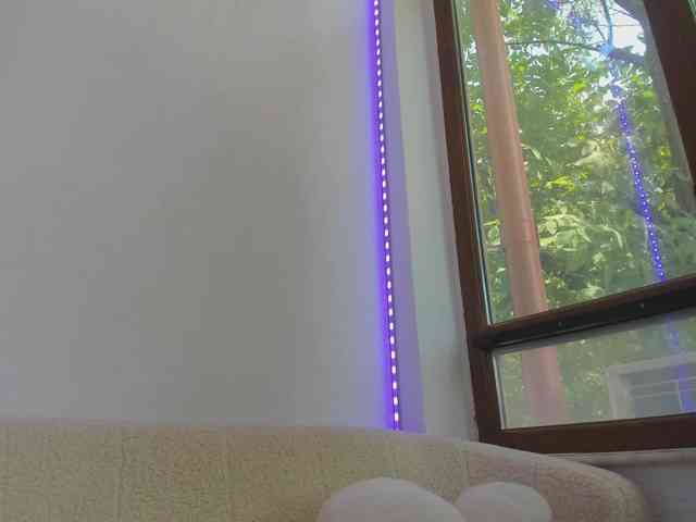 Layla-Noor webcam