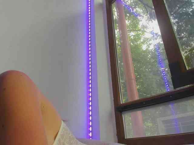 Layla-Noor webcam