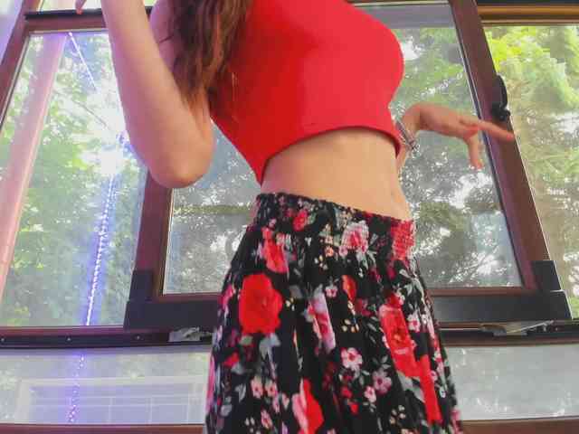 Layla-Noor webcam