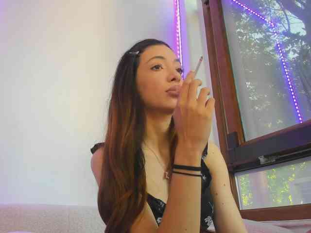 Layla-Noor webcam