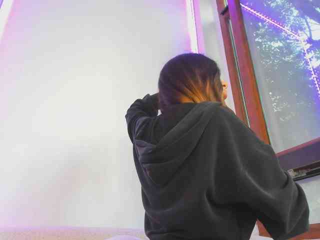 Layla-Noor webcam