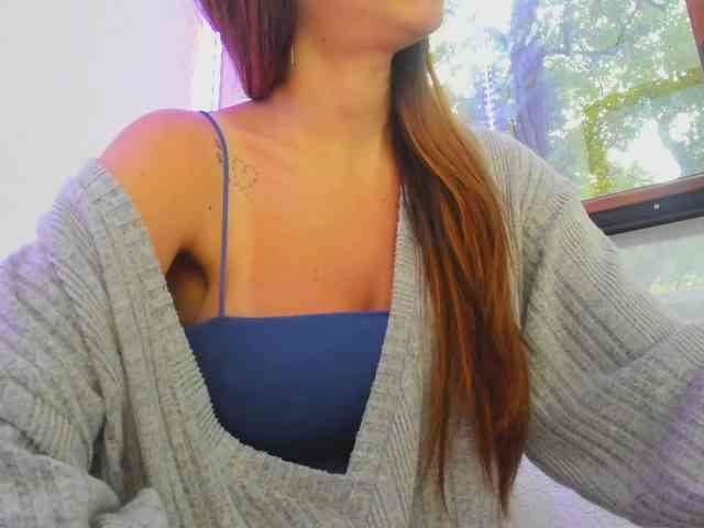 Layla-Noor webcam