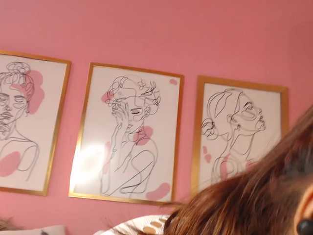 AdeleVega live cam on BongaCams