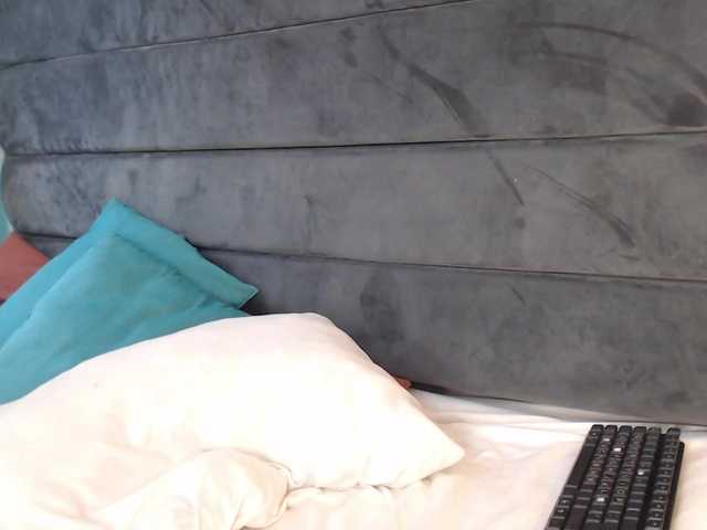AdeleVega live cam on BongaCams