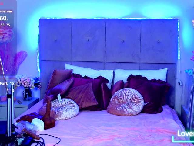 Glamorous-Kay live cam on BongaCams